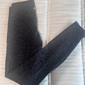 Lululemon Wunder Under High-Rise Tights Size 6 Camo Print